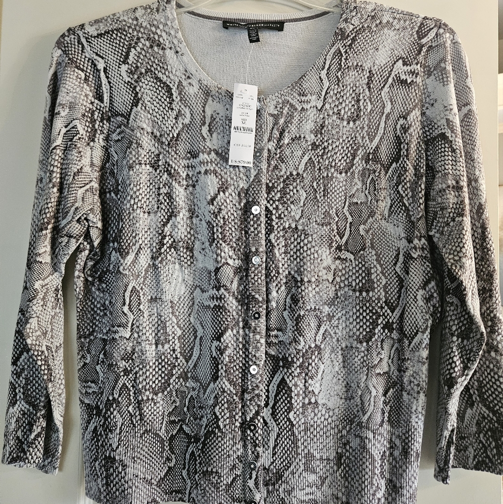 White House Black Market Gray and Black Buttoned Blouse